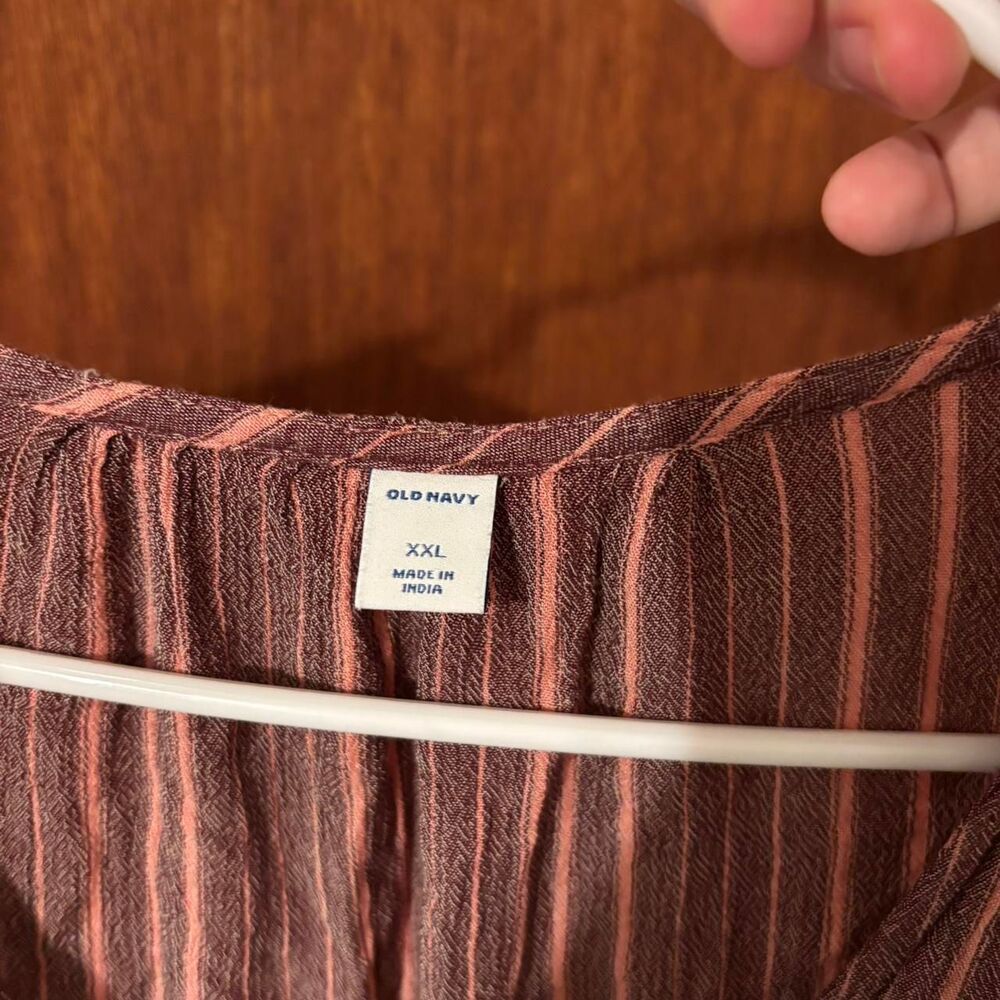Old Navy Women's Shirt Size XXL - Picture 3 of 3